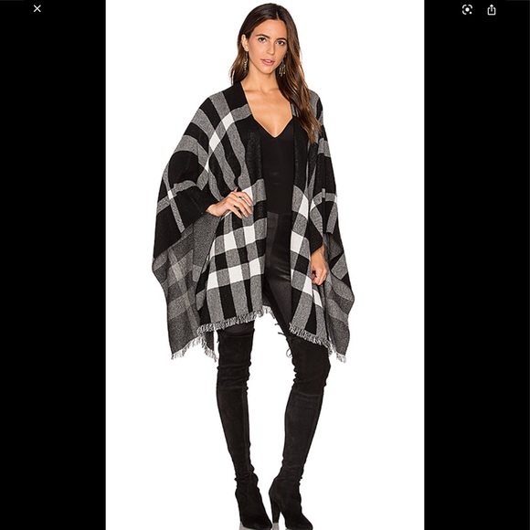 Splendid Sterling Wrap - Picture 2 of 8